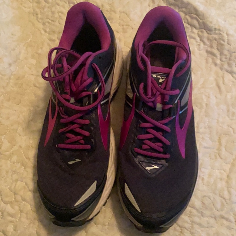 Brooks Ravenna 8 Running shoe